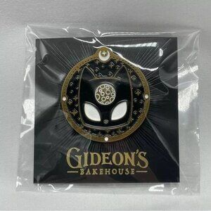 Gideon's Bakehouse - October 2023 - Spookhouse Black Cat - Limited LE 2000 Pin